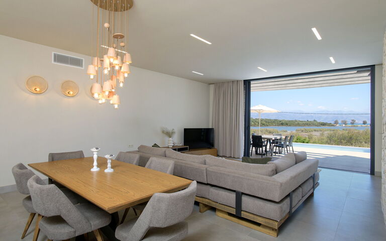 Villa Otter: Lunsjrom, Stue