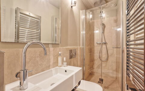 Feriebolig La Loggia: Baderom