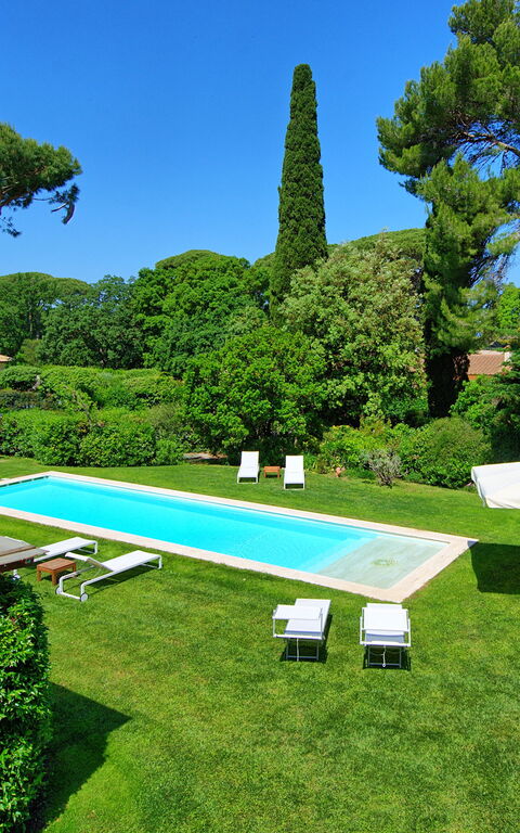 Villa Dolce Vita: Hage, Utendørs