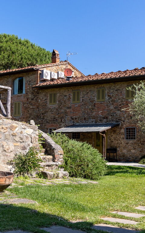 Villa Bellostare: Hage, Utendørs