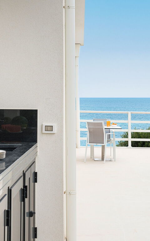 Villa Hermes: Eksteriør, Utendørs