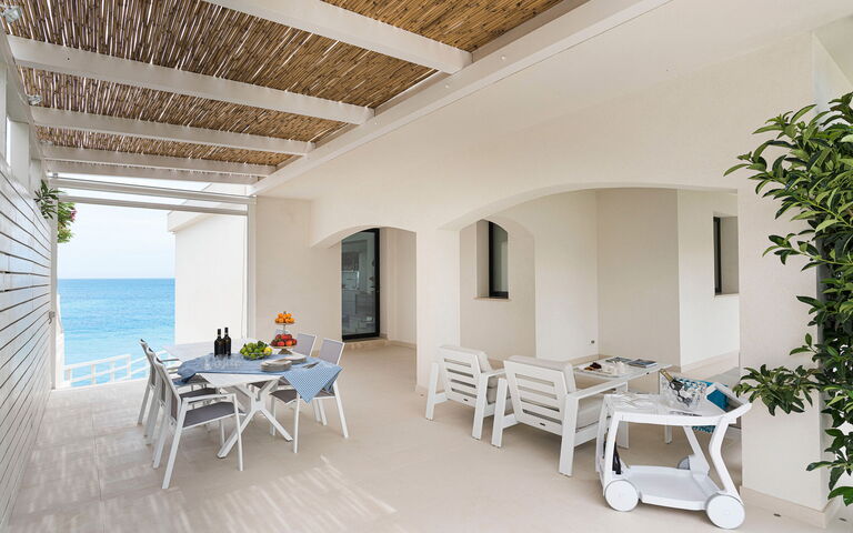 Villa Hermes: Eksteriør