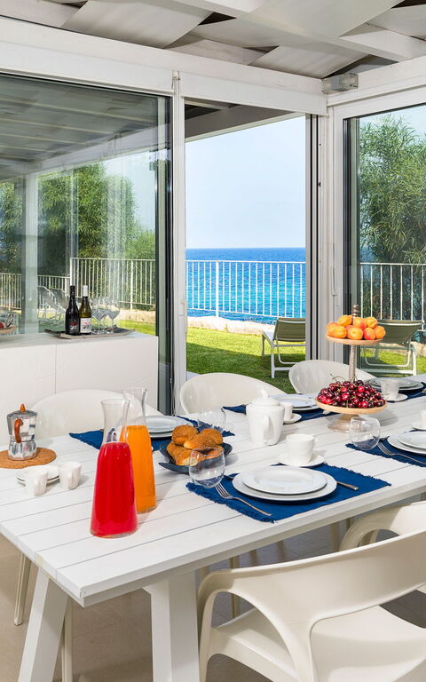 Stella Maris: Lunsjrom, Visningar