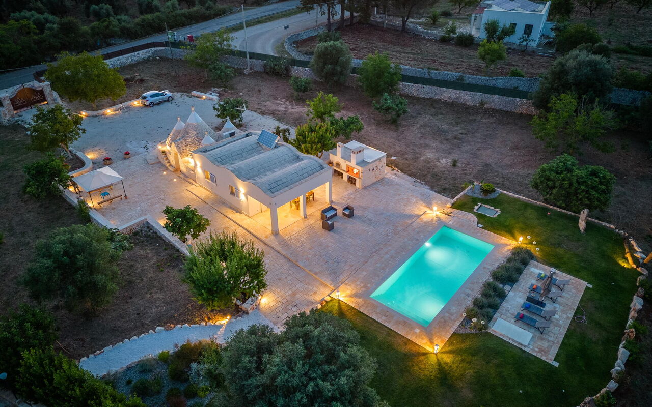 Trullo Adea: basseng, Visningar