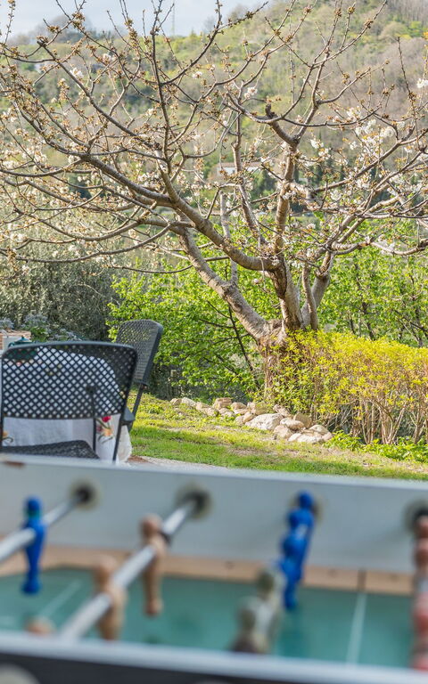 La Nocciola: Eksteriør, Utendørs, Visningar