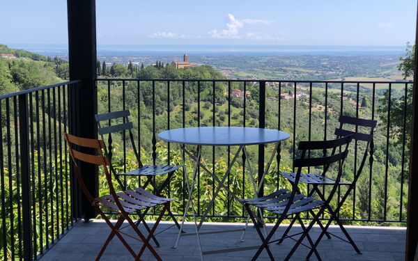 La Nocciola: Balkong / terrasse / uteplass