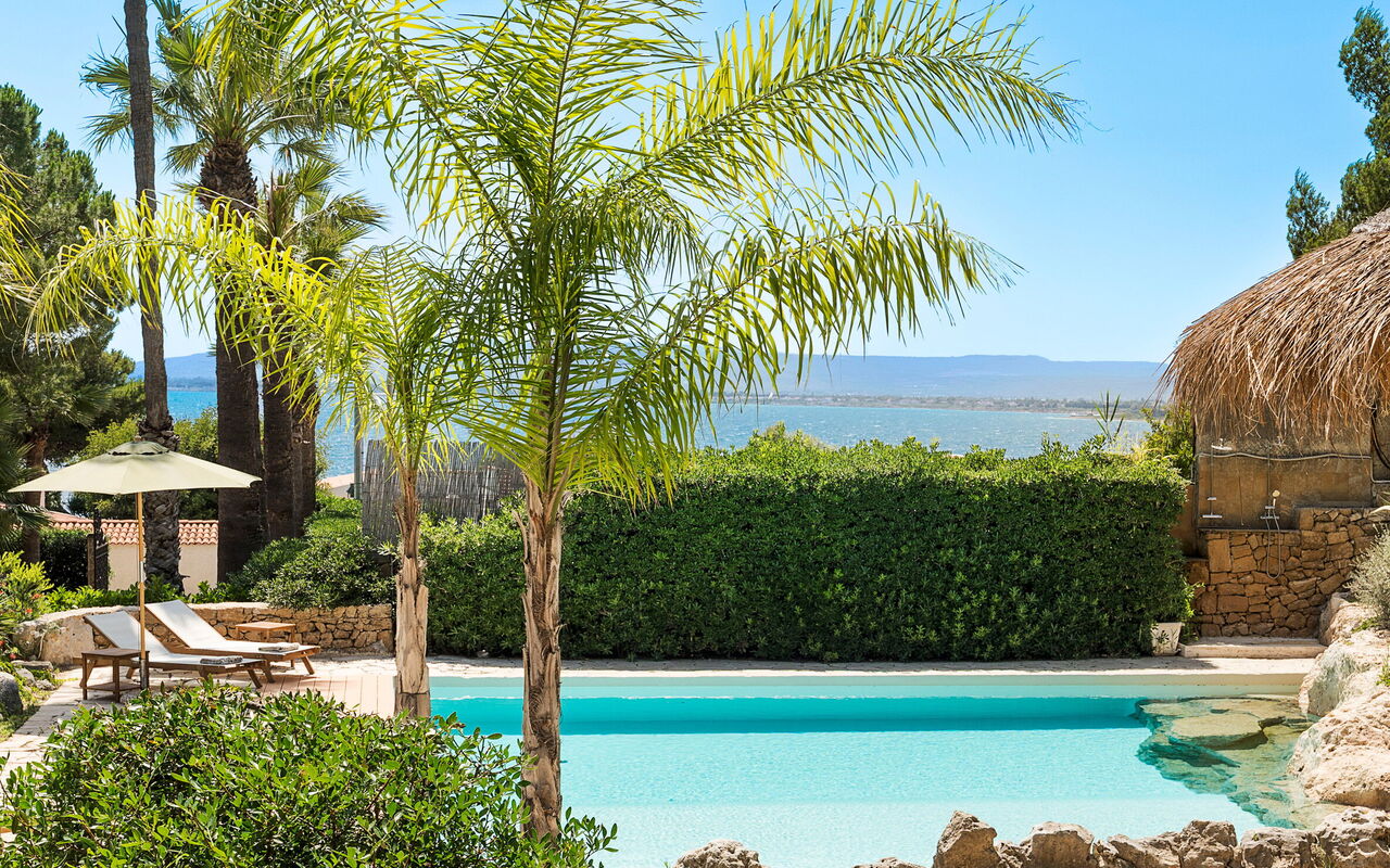 Villa Madda: basseng, Utendørs