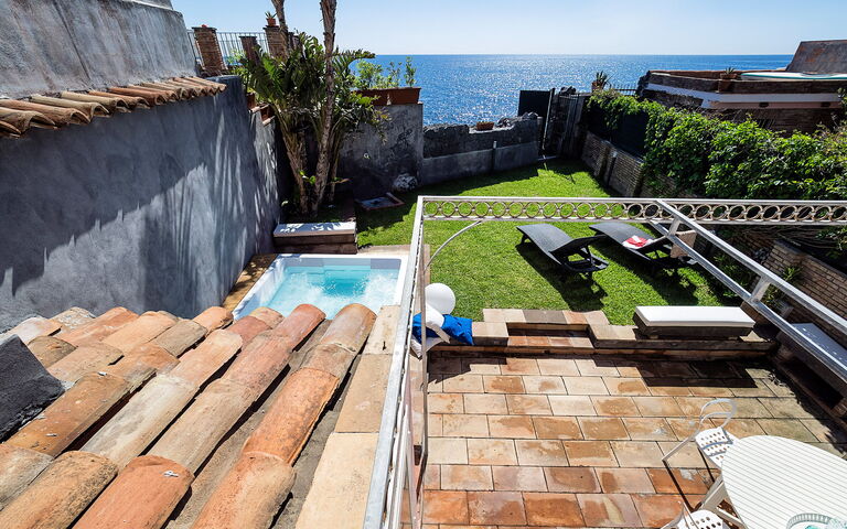 Casa Tecla: basseng, Hage