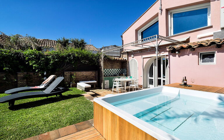 Casa Tecla: basseng, Hage