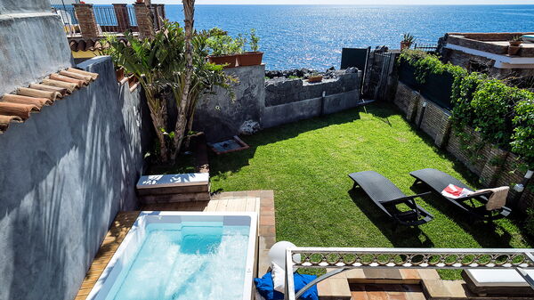 Casa Tecla: basseng, Hage