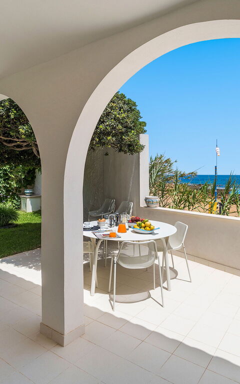 Brezza Marina: Eksteriør, Utendørs, Visningar