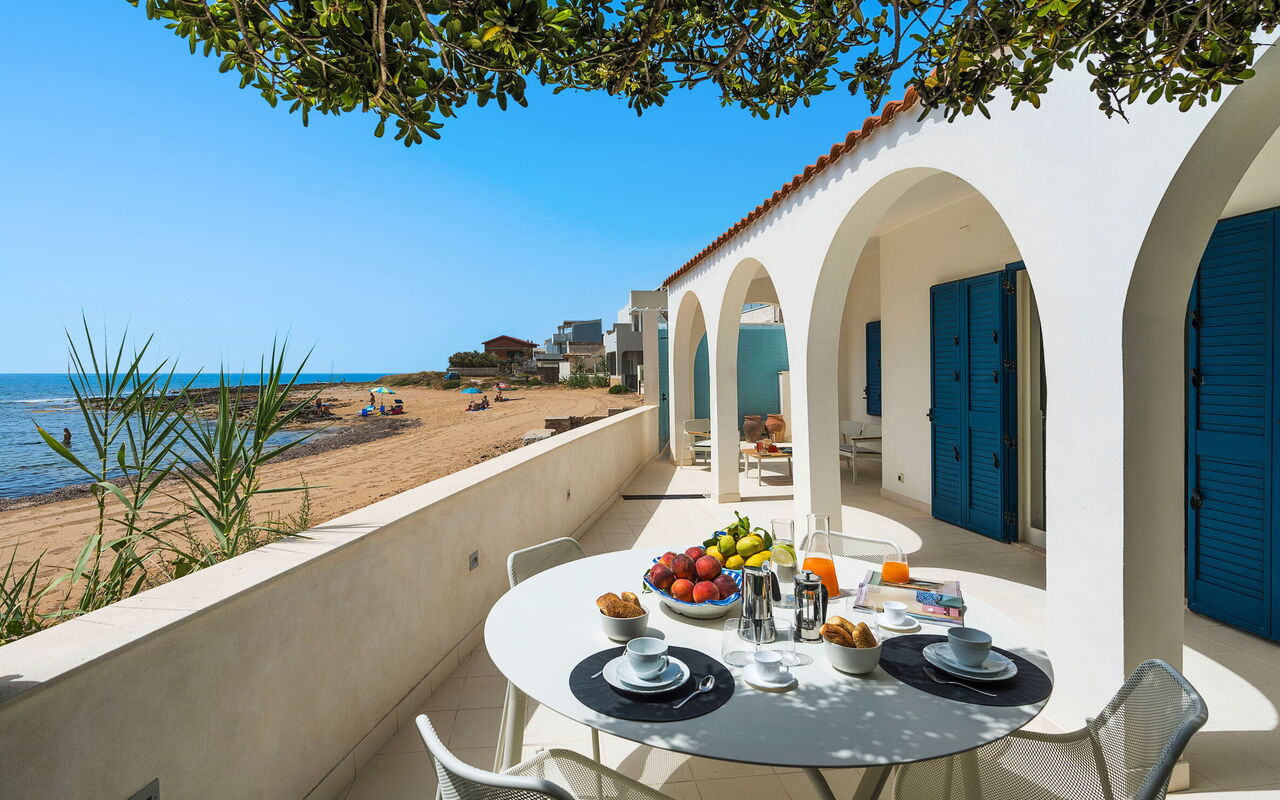 Brezza Marina: Eksteriør, Utendørs, Visningar