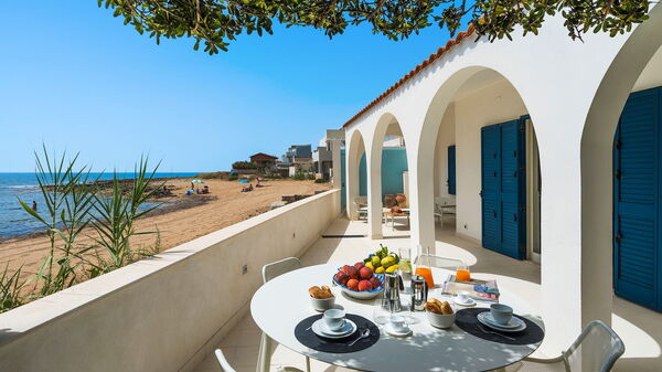 Brezza Marina: Eksteriør, Utendørs, Visningar