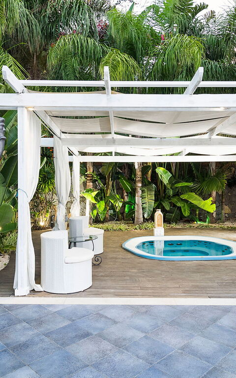 Buena Vista: Eksteriør, Utendørs