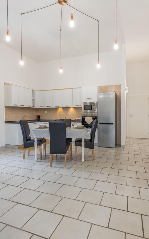 Villa Narkive: Kjøkken, Lunsjrom, Stue