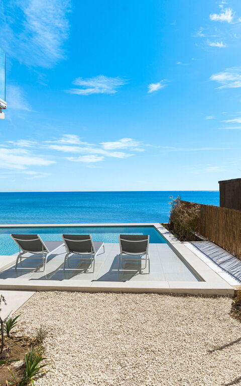 Bedda Matri: basseng, Eksteriør, Utendørs, Visningar