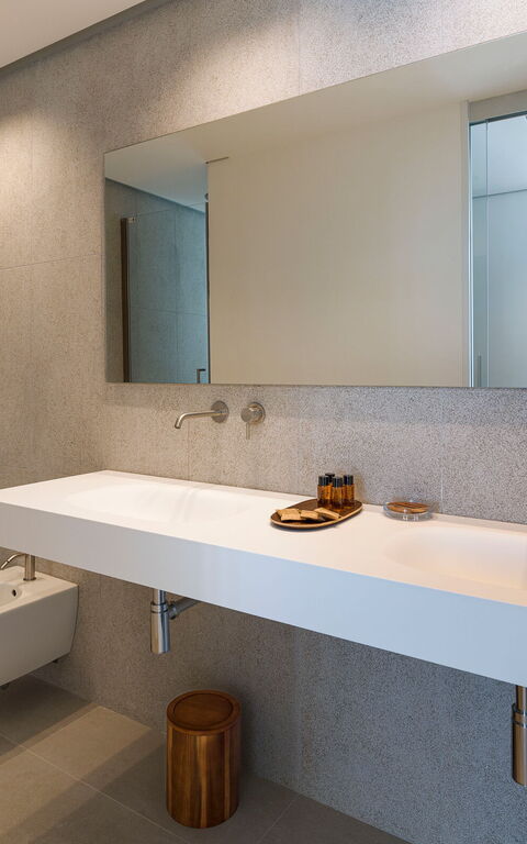 Bedda Matri: Baderom