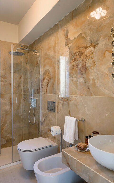 Zagara Bianca: Baderom