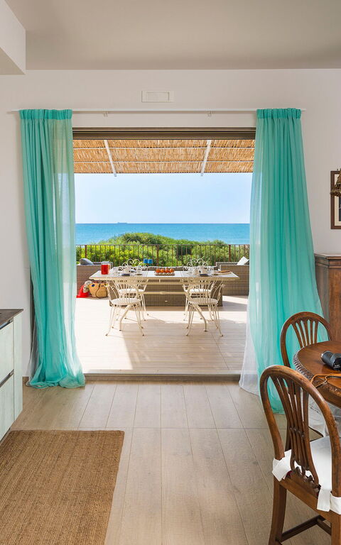 Casa Dafne: Kjøkken, Lunsjrom