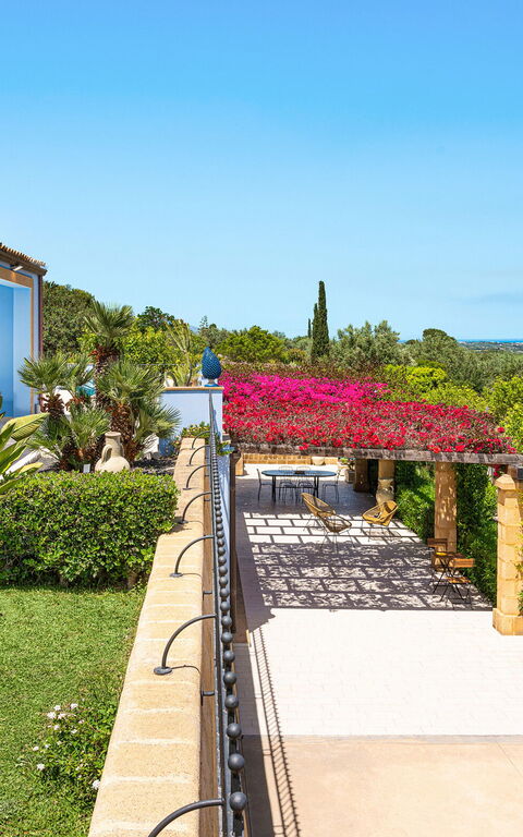 Pigna Blue: Eksteriør, Utendørs