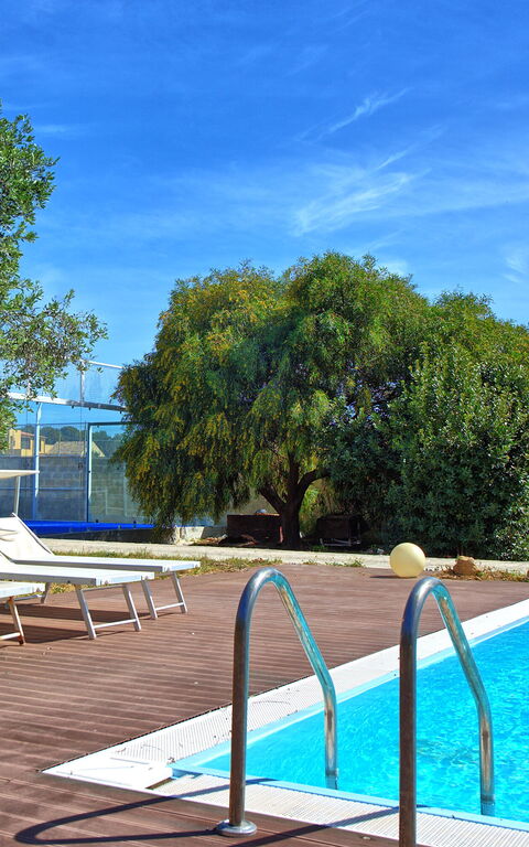 Villa Maraus: Eksteriør, Utendørs