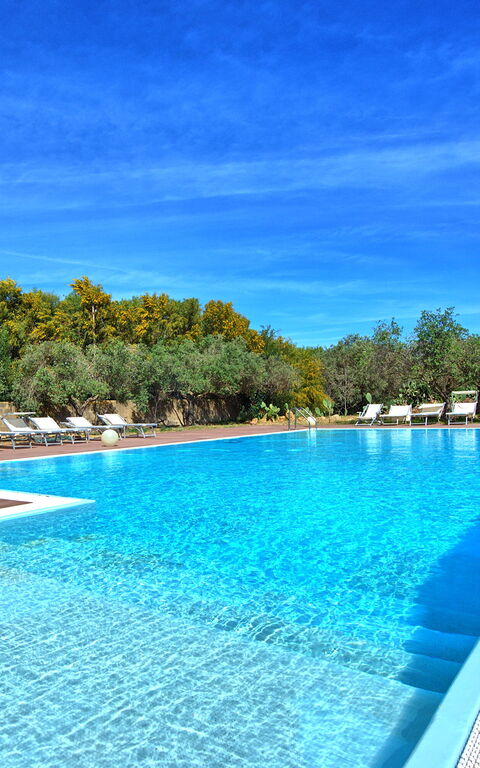 Villa Maraus: Eksteriør, Utendørs