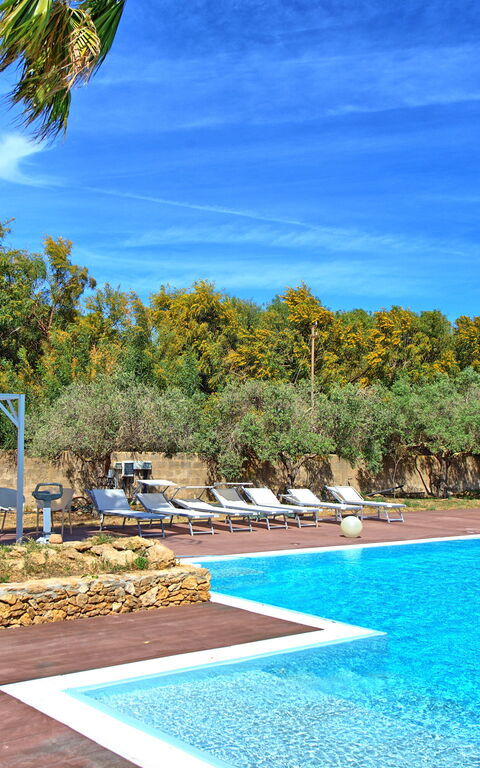 Villa Maraus: Eksteriør, Utendørs