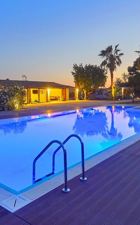 Villa Maraus: basseng, Eksteriør, Utendørs