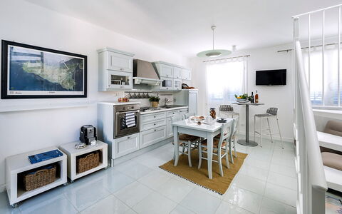 Feriebolig Delfino: Kjøkken, Lunsjrom, Stue