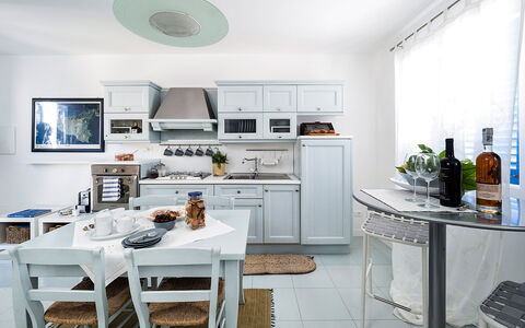 Feriebolig Delfino: Kjøkken, Lunsjrom, Stue