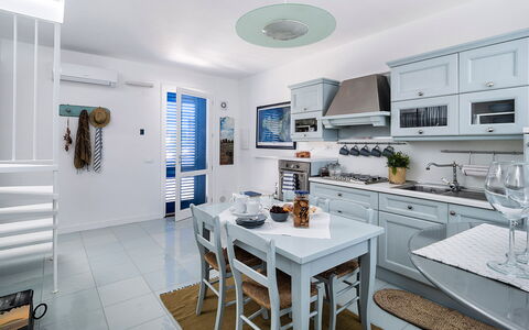 Feriebolig Delfino: Kjøkken, Lunsjrom, Stue