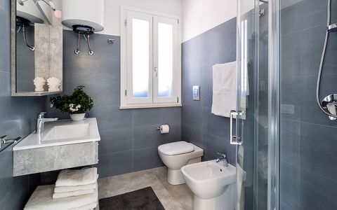 Feriebolig Delfino: Baderom