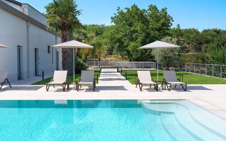 Villa Gianos: basseng, Eksteriør, Utendørs