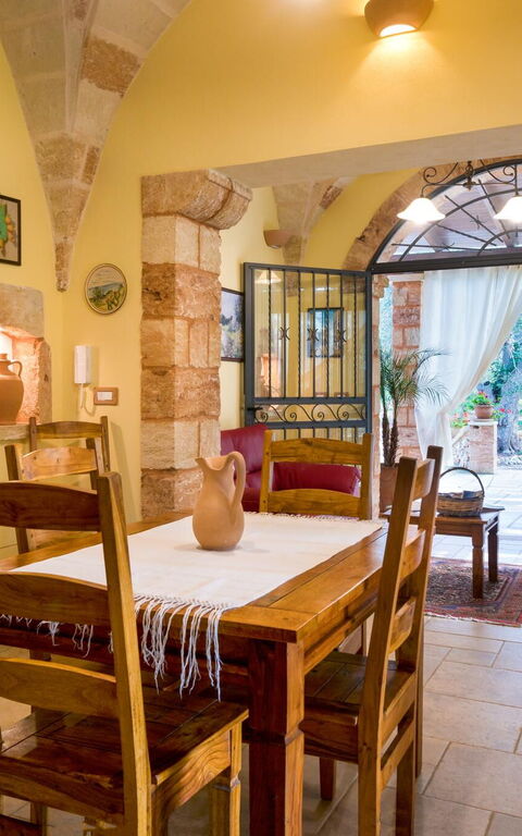 Villa Astrea: Lunsjrom