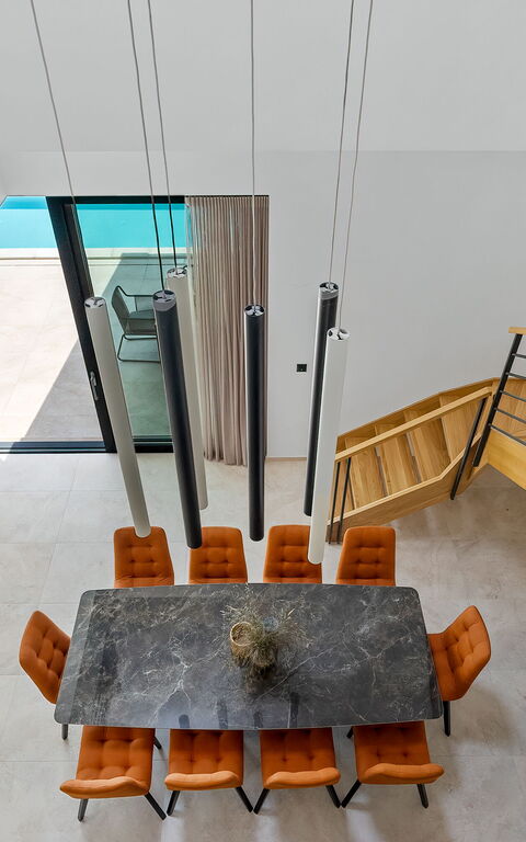 Villa Sea Breeze: Hovedinngang, Lunsjrom