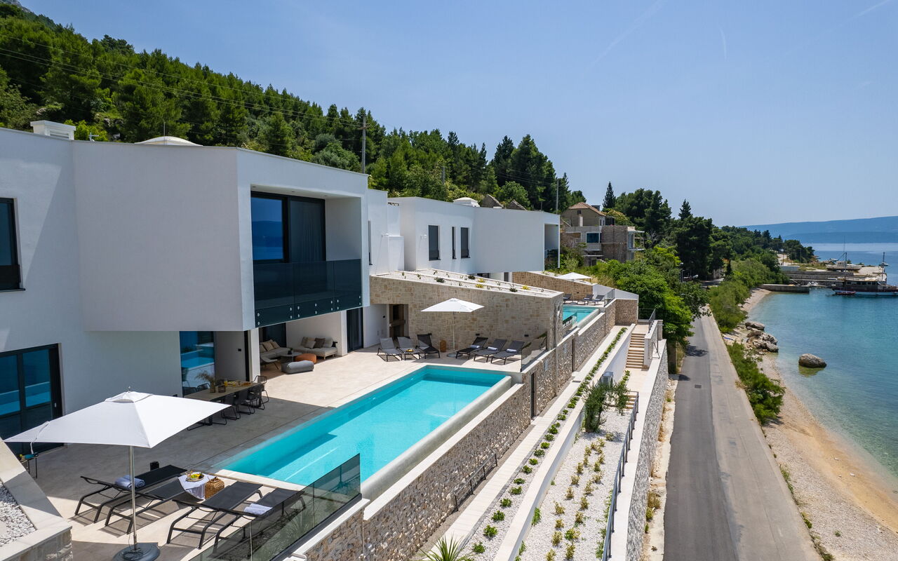 Villa Sea Breeze: basseng, Eksteriør