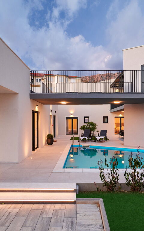 Villa Stella: Balkong / terrasse / uteplass, basseng