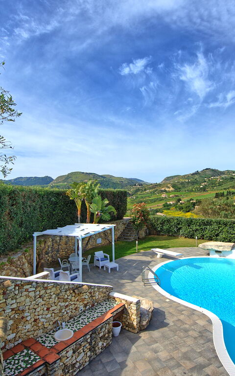 Villa Demetra: basseng, Eksteriør, Utendørs