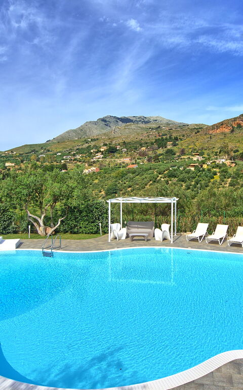 Villa Demetra: basseng, Eksteriør, Utendørs