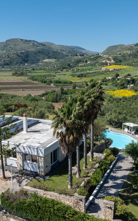 Villa Demetra: basseng, Visningar