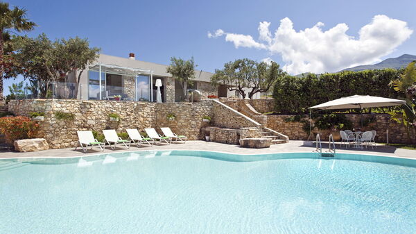 Villa Demetra: basseng, Eksteriør, Utendørs