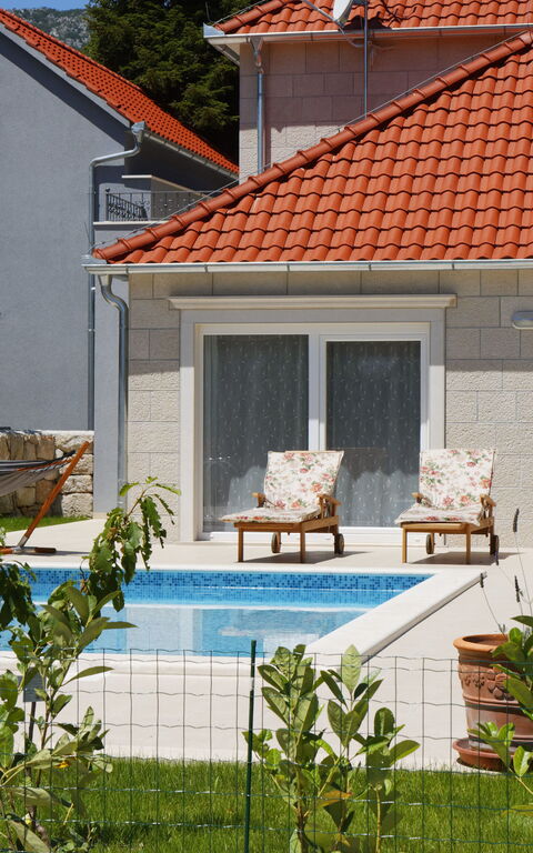 Villa Zupa: basseng, Eksteriør, Hage