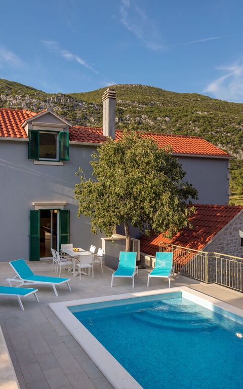 Villa Roglic: Balkong / terrasse / uteplass, basseng, Eksteriør, Utendørs