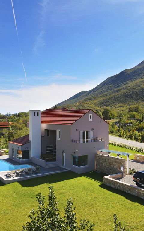 Villa Jure: Eksteriør, Hage