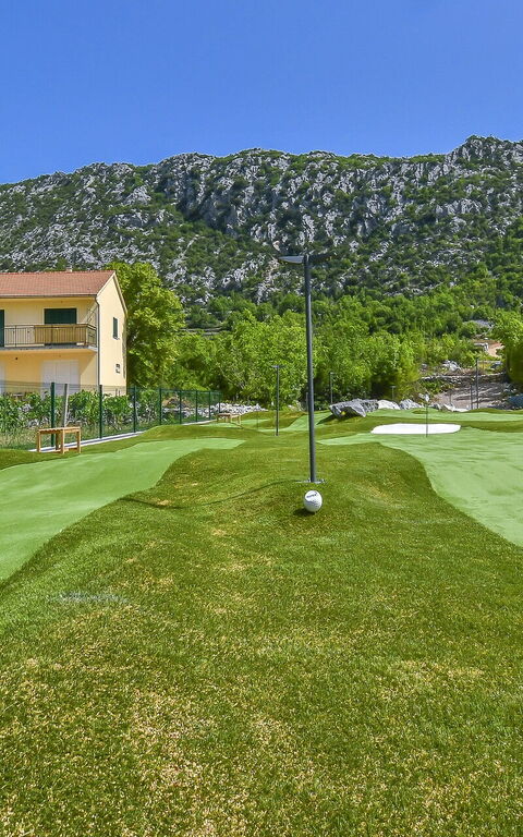 Villa Jure: Aktiviteter