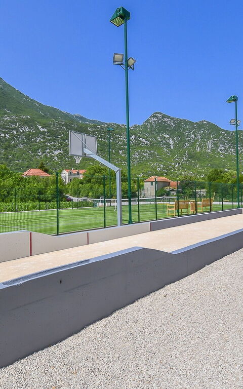 Villa Jure: Aktiviteter