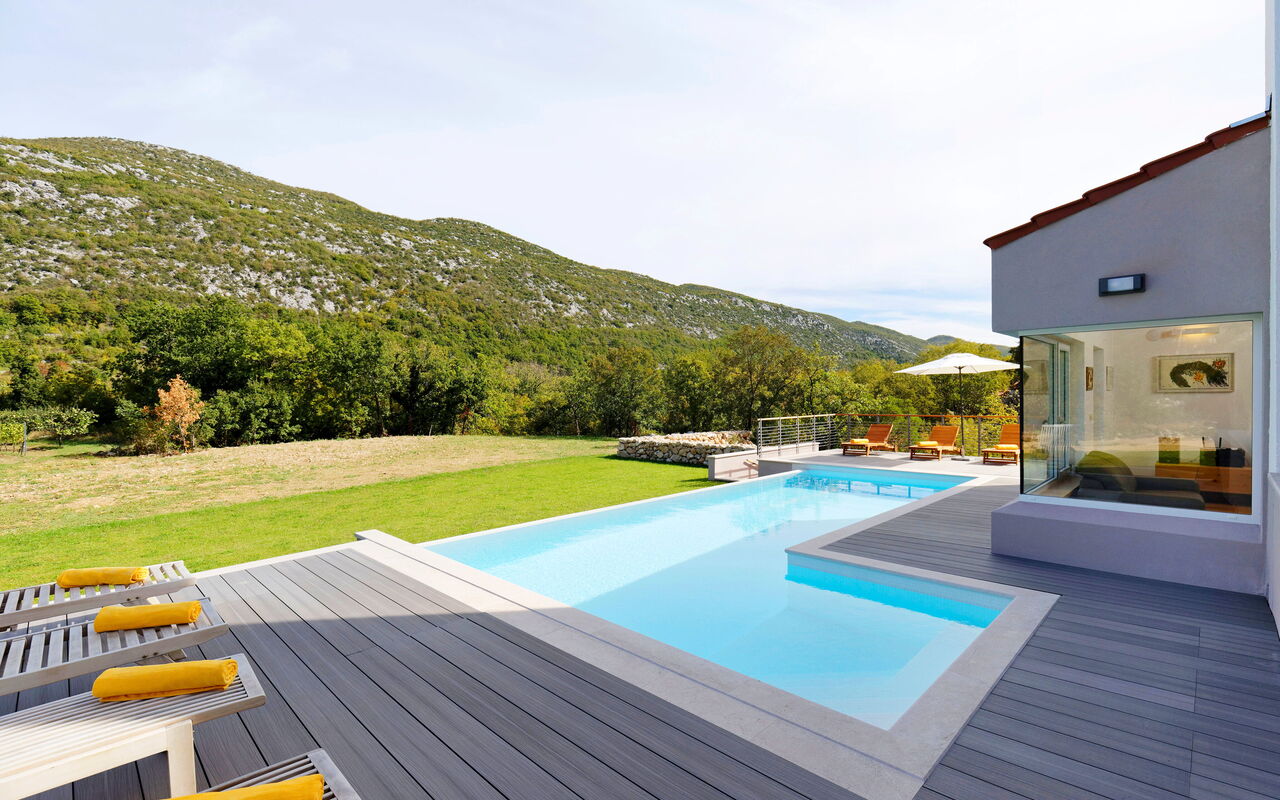 Villa Jure: Balkong / terrasse / uteplass, basseng, Hage, Utendørs, Visningar