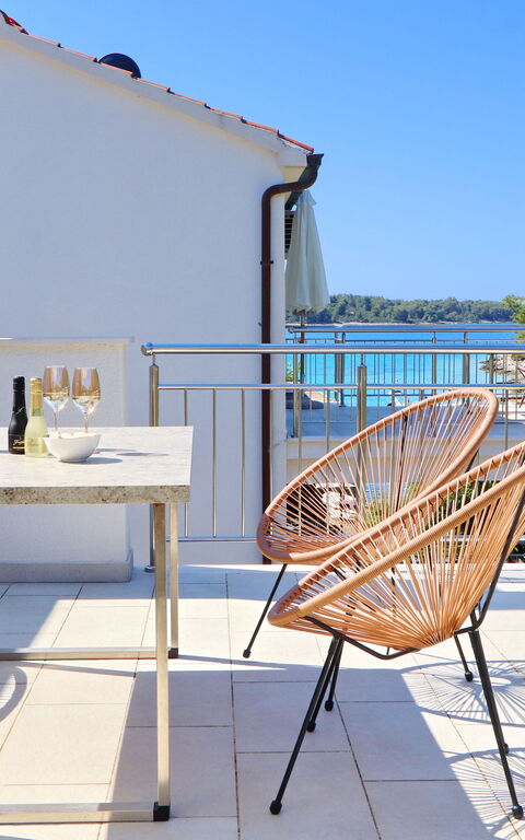 Villa Emerald: Balkong / terrasse / uteplass, Eksteriør, Utendørs, Visningar