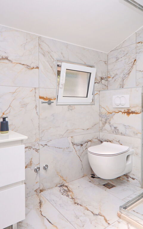 Villa Emerald: Baderom