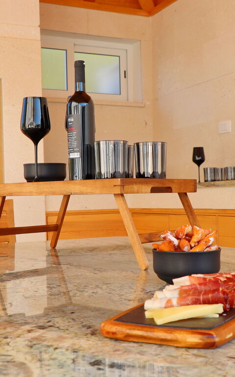 Villa Emerald: Kjøkken, Utendørs